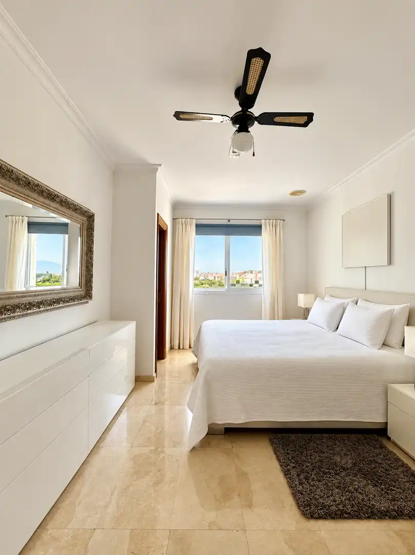 Bedroom of Houses for sale in Son Verí
