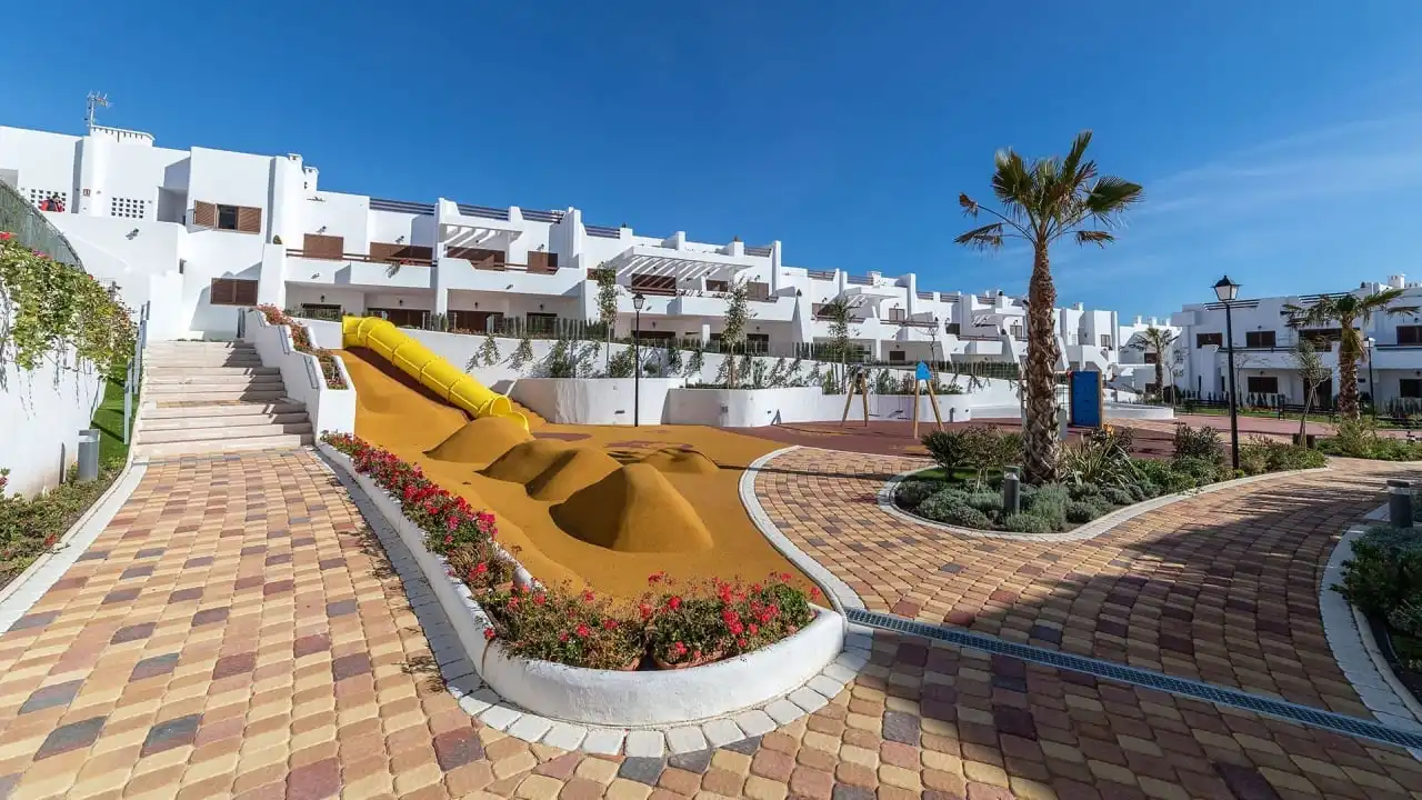 Apartament amb jardí en venda a San Juan de los Terreros, imagen 2