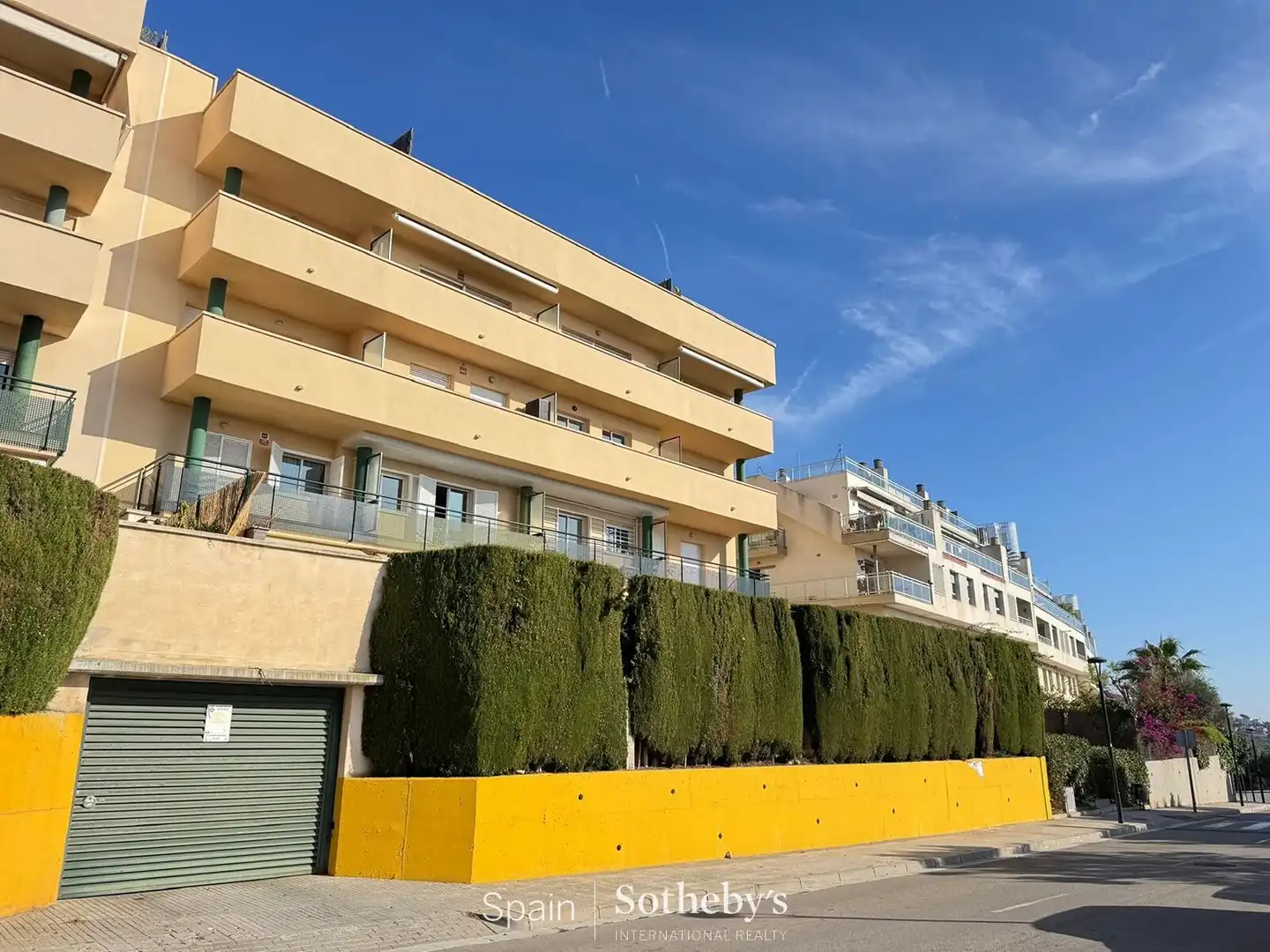 Vista exterior de Apartamento en venta en Sitges con Jardín privado, Terraza y Trastero