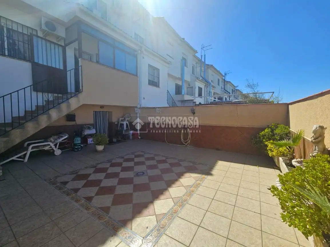 Detached homes for sale in Belicena