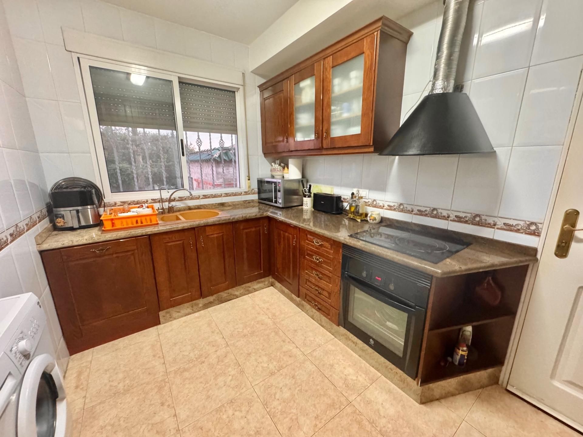 Kitchen of House or chalet for sale in Orihuela  with Air Conditioner, Private garden and Terrace