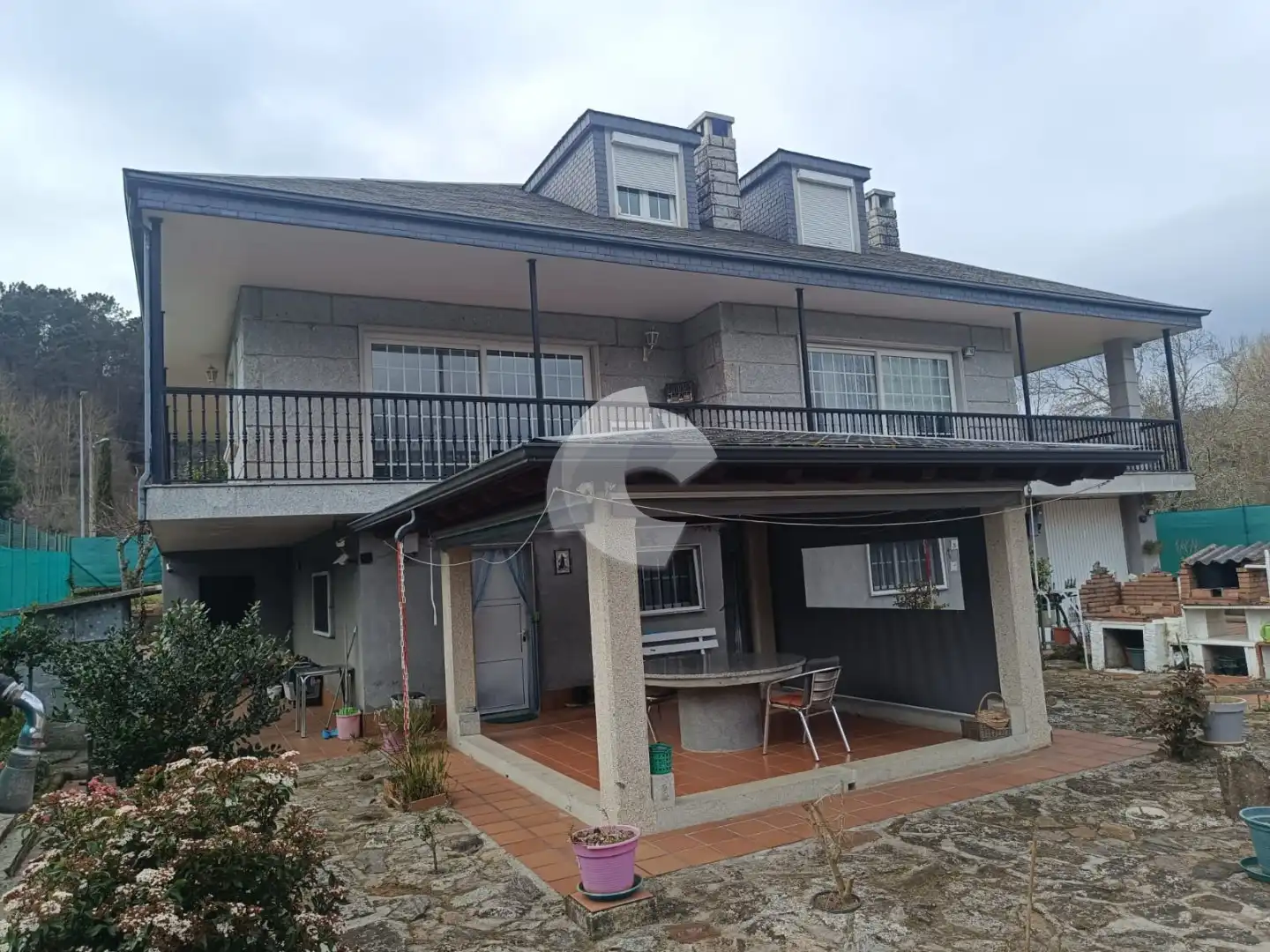 Haus mit Garten zum Verkauf in Leiro