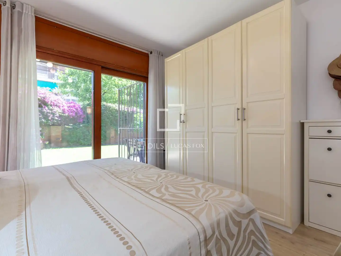 Jardín de Piso en venta en Esplugues de Llobregat con Aire acondicionado, Calefacción y Jardín privado