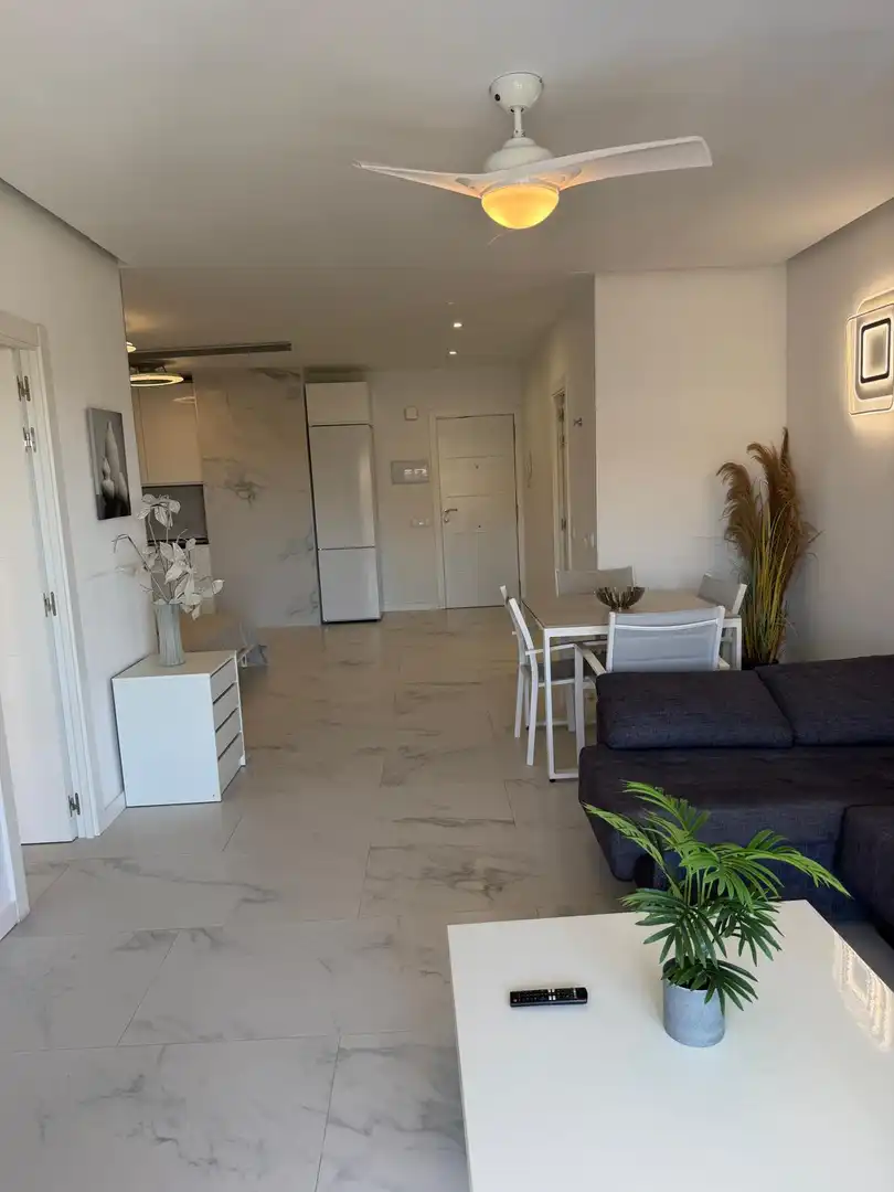 Apartamento de alquiler en Marbella con Aire acondicionado, Terraza y Piscina