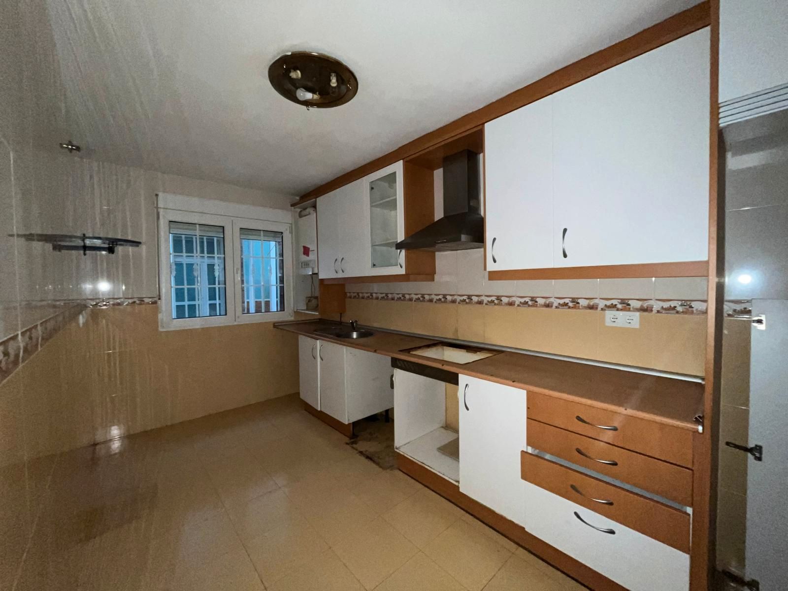 Cuina de Planta baixa en venda en Tomelloso amb Alarma