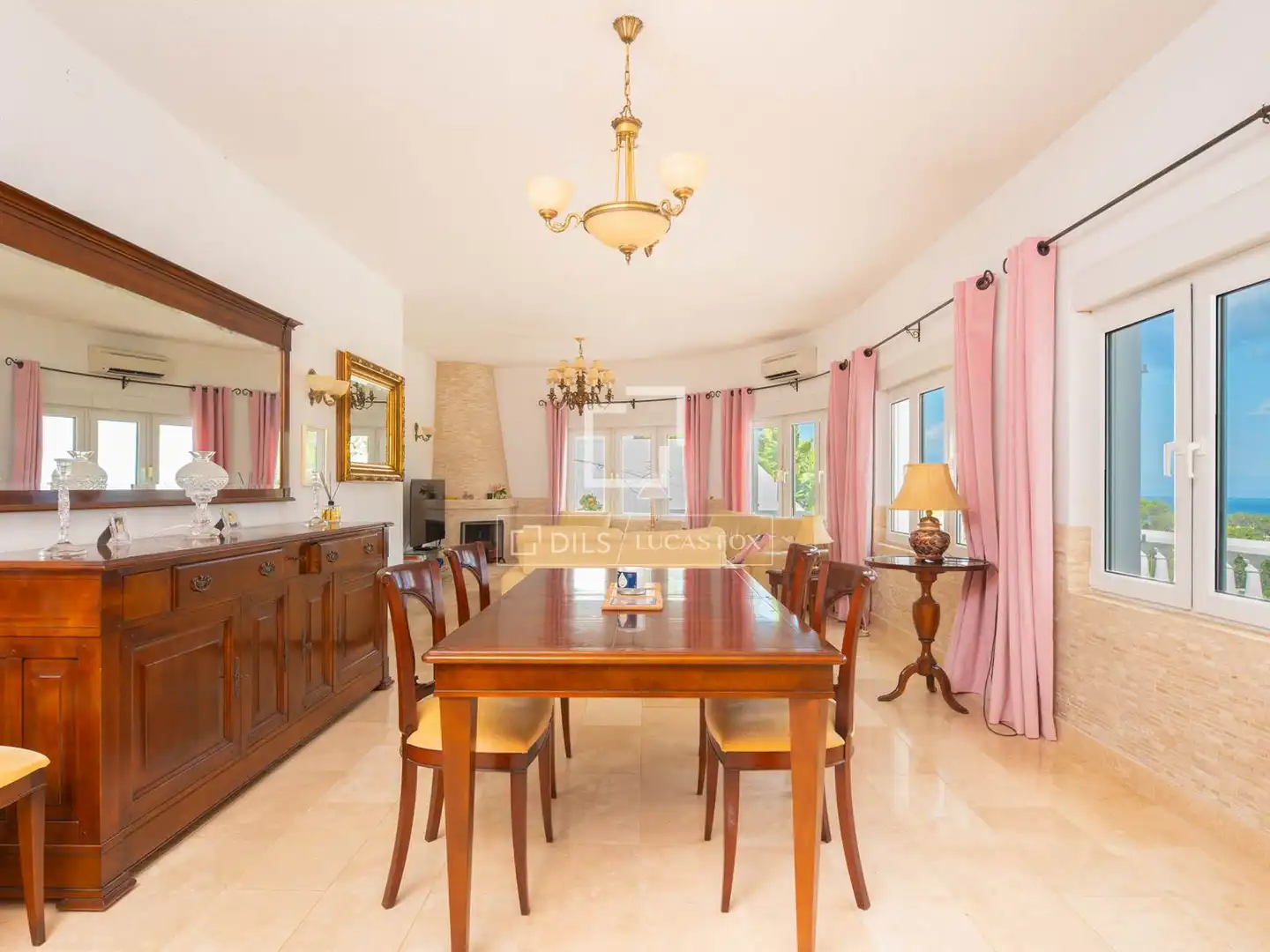 Esszimmer von Country house zum Verkauf in Sant Josep de sa Talaia mit Klimaanlage, Privatgarten und Terrasse