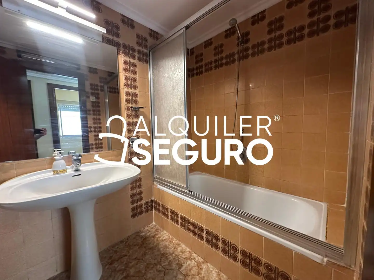 Baño de Piso de alquiler en Valencia con Aire acondicionado y Amueblado