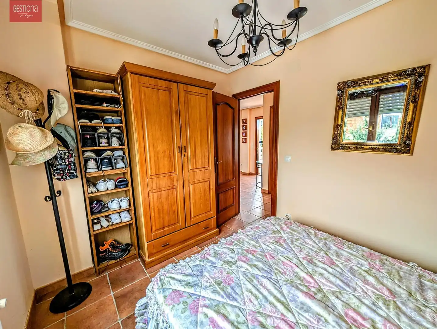 Dormitori de Casa adosada en venda en Arnuero amb Calefacció, Jardí privat i Terrassa
