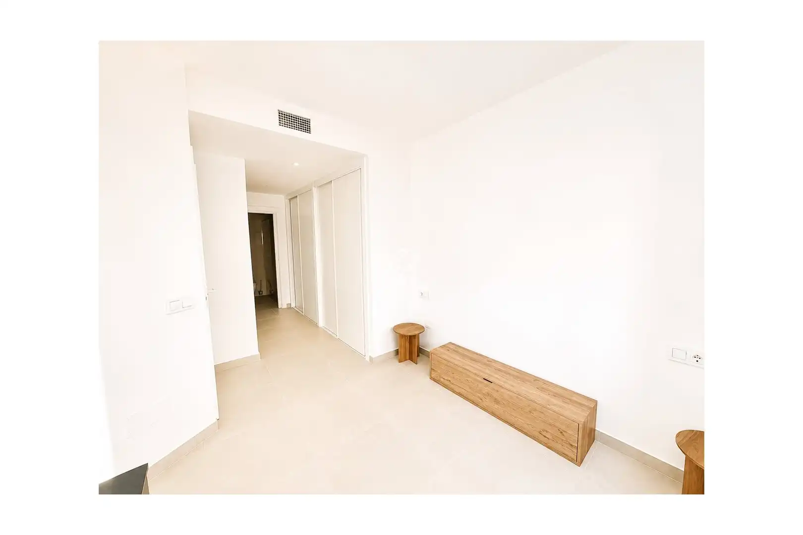Dormitori de Apartament de lloguer en San Pedro del Pinatar amb Aire condicionat, Jardí privat i Terrassa
