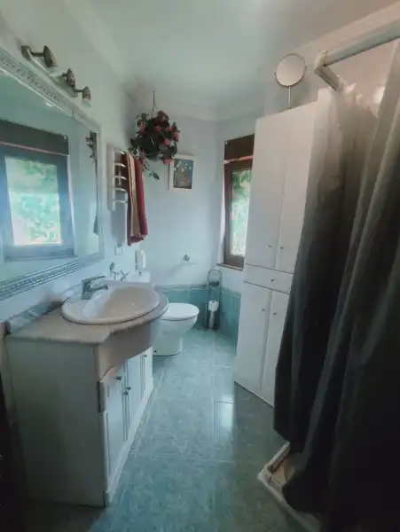 Badezimmer von Wohnung zum Verkauf in Pravia mit Heizung, Abstellraum und Möbliert
