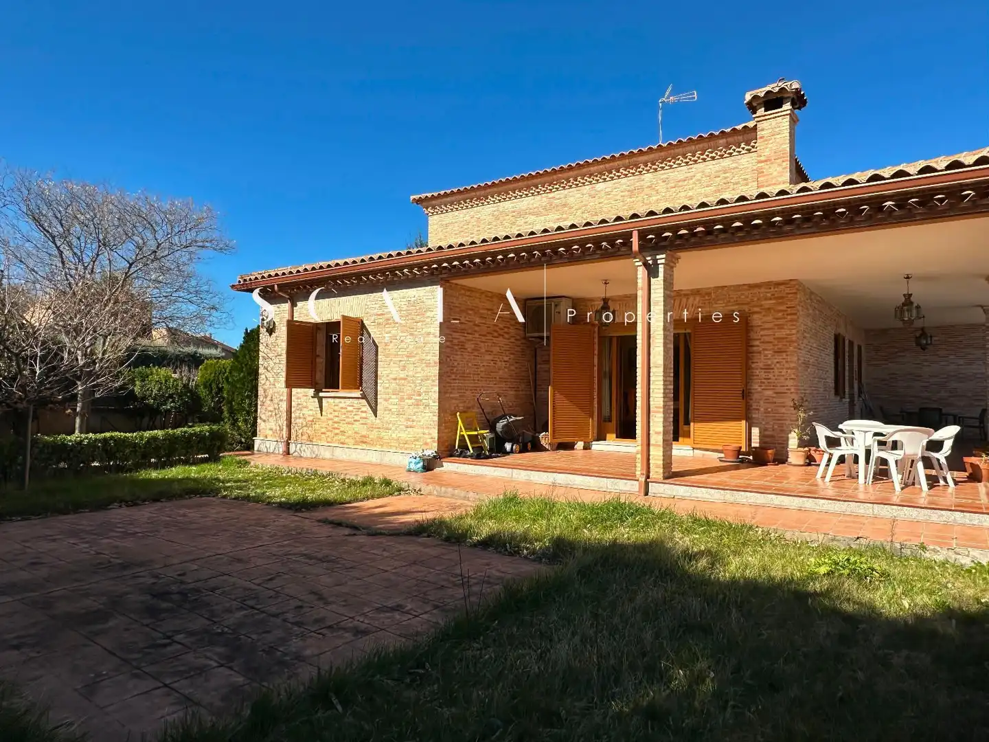 Vista exterior de Casa o chalet en venta en Nambroca con Aire acondicionado, Calefacción y Jardín privado