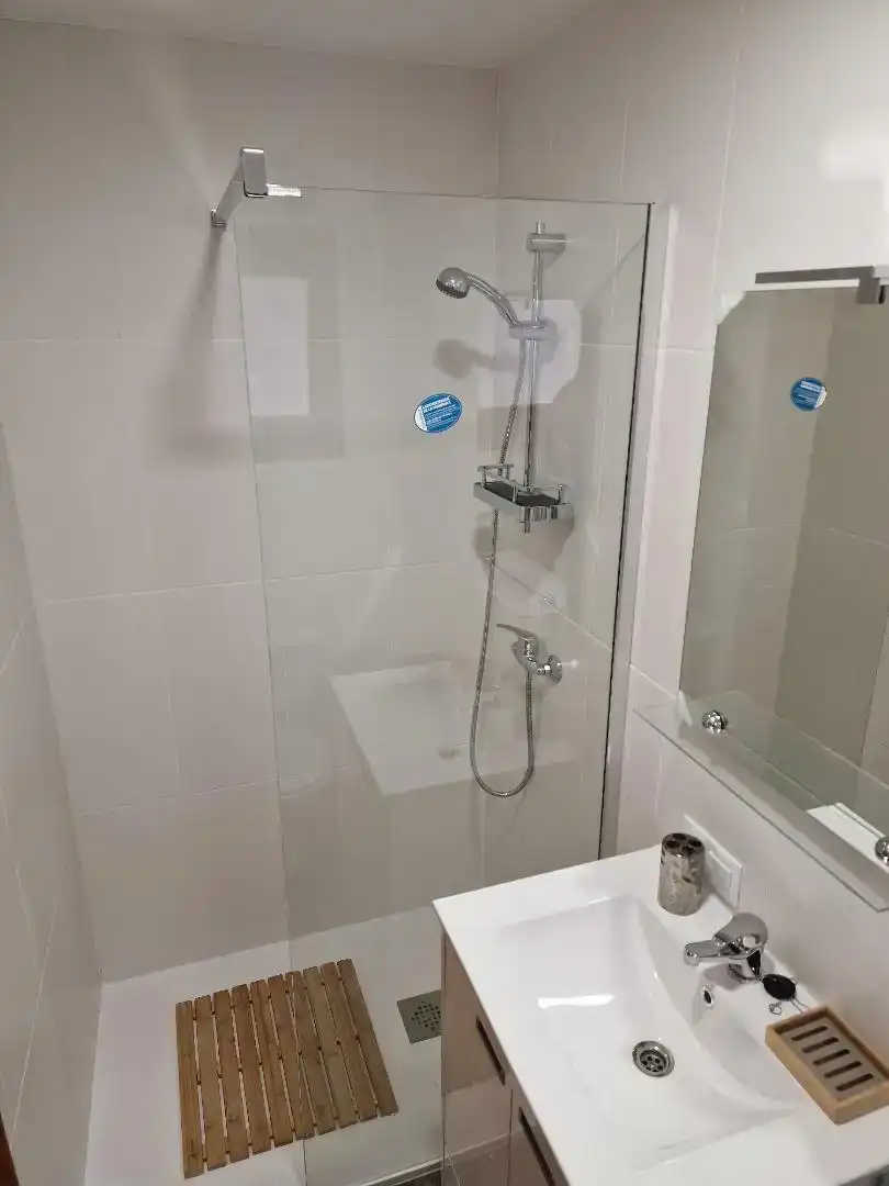 Bathroom of Flat for rent in Elche / Elx  with Air Conditioner, Parquet flooring and Furnished