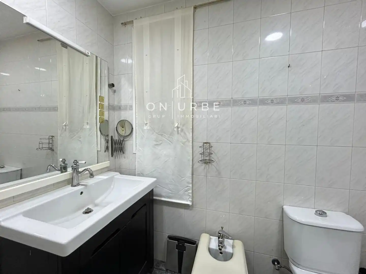 Baño de Piso en venta en Barcelona con Aire acondicionado y Terraza