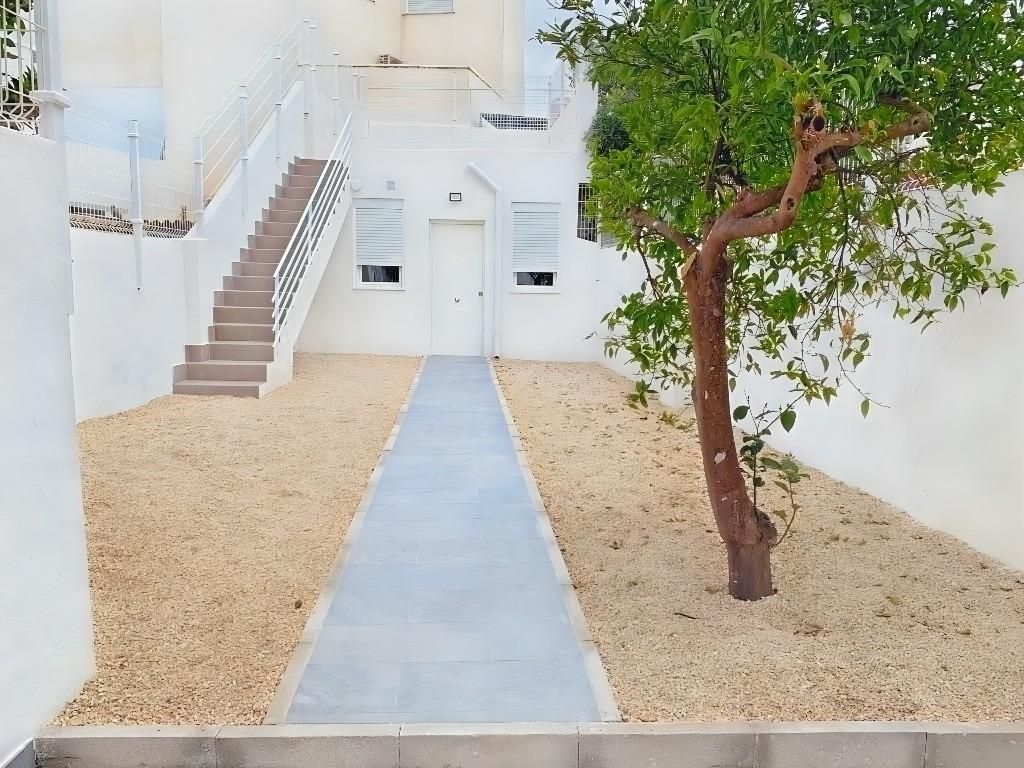 Vista exterior de Casa o xalet en venda en  Murcia Capital amb Aire condicionat, Calefacció i Jardí privat