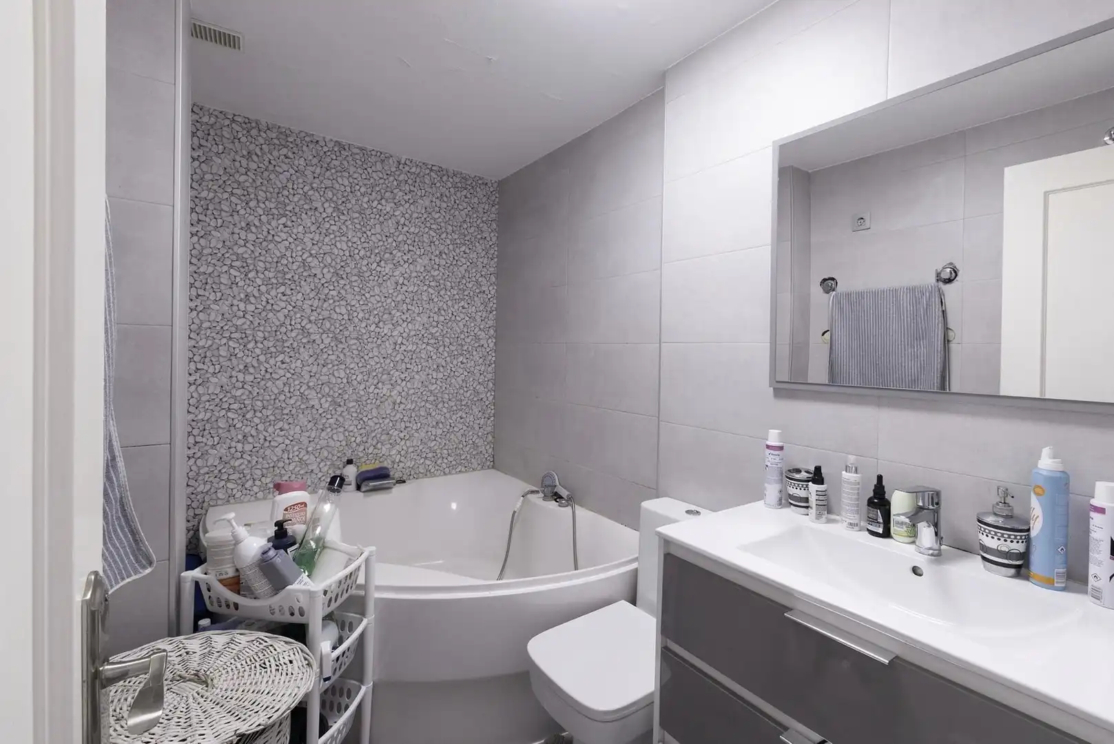 Bathroom of Flat for sale in Coín  with Air Conditioner and Balcony