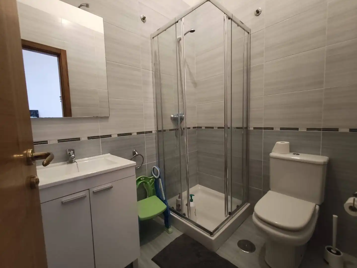 Baño de Casa adosada en venta en Teo con Calefacción, Jardín privado y Terraza