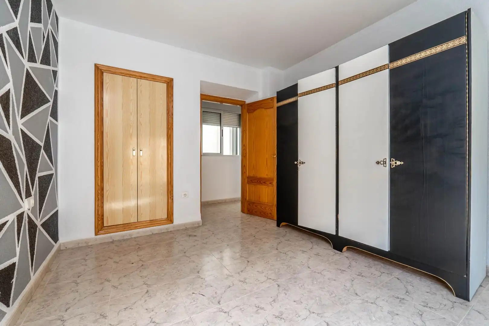 Dormitori de Casa o xalet en venda en Guadix