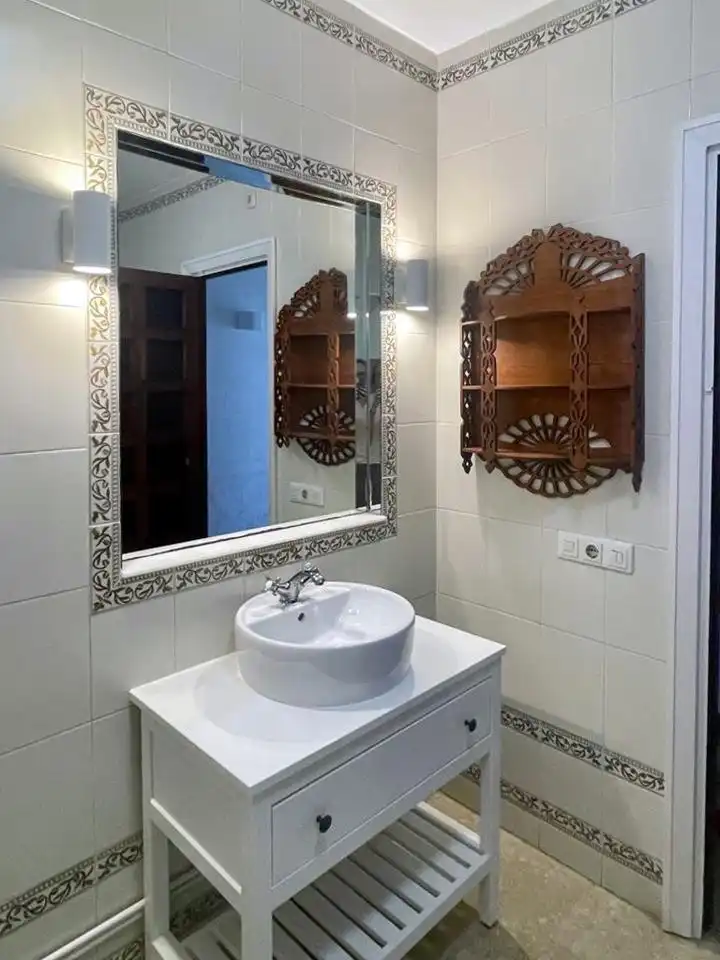 Bathroom of Flat for rent in Málaga  with Air Conditioner, Heating and Terrace