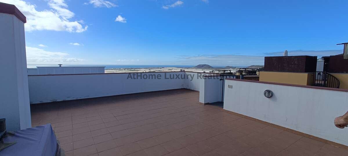 Vista exterior de Apartamento en venta en La Orotava con Terraza, Trastero y Amueblado