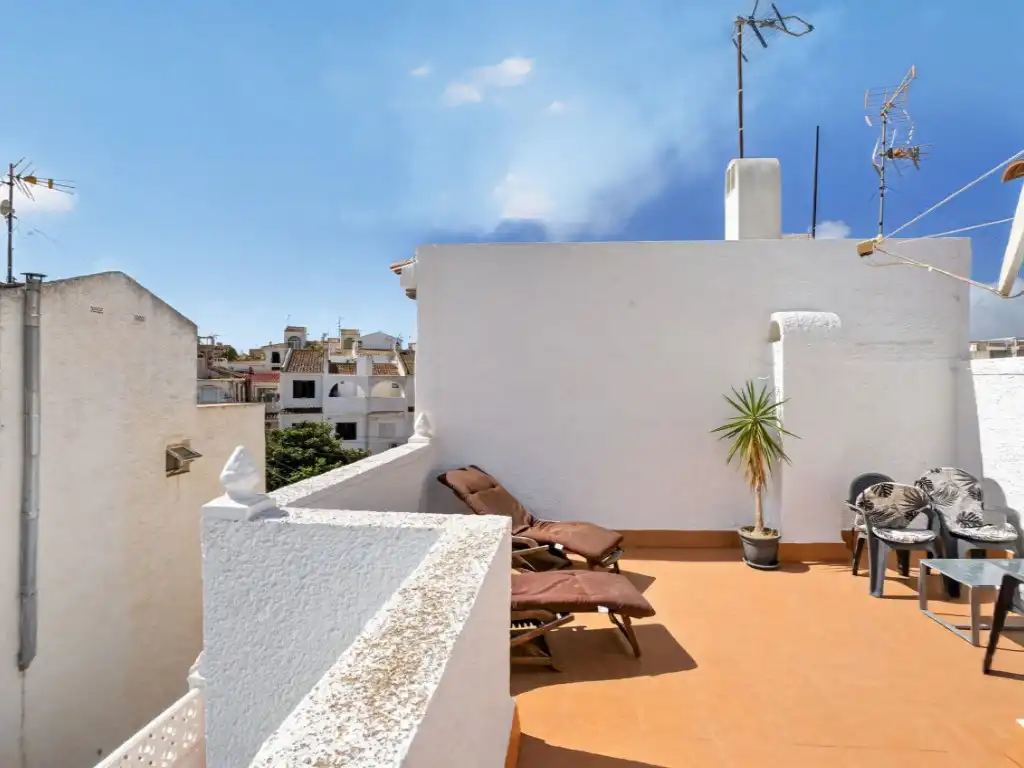 Terrassa de Casa adosada en venda en Torrevieja amb Aire condicionat, Moblat i Piscina comunitària