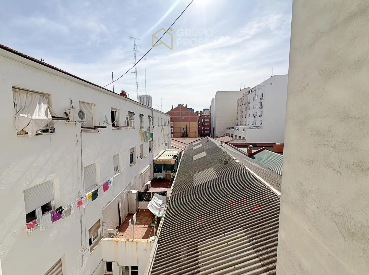 Vista exterior de Piso de alquiler en Madrid con Aire acondicionado, Calefacción y Amueblado