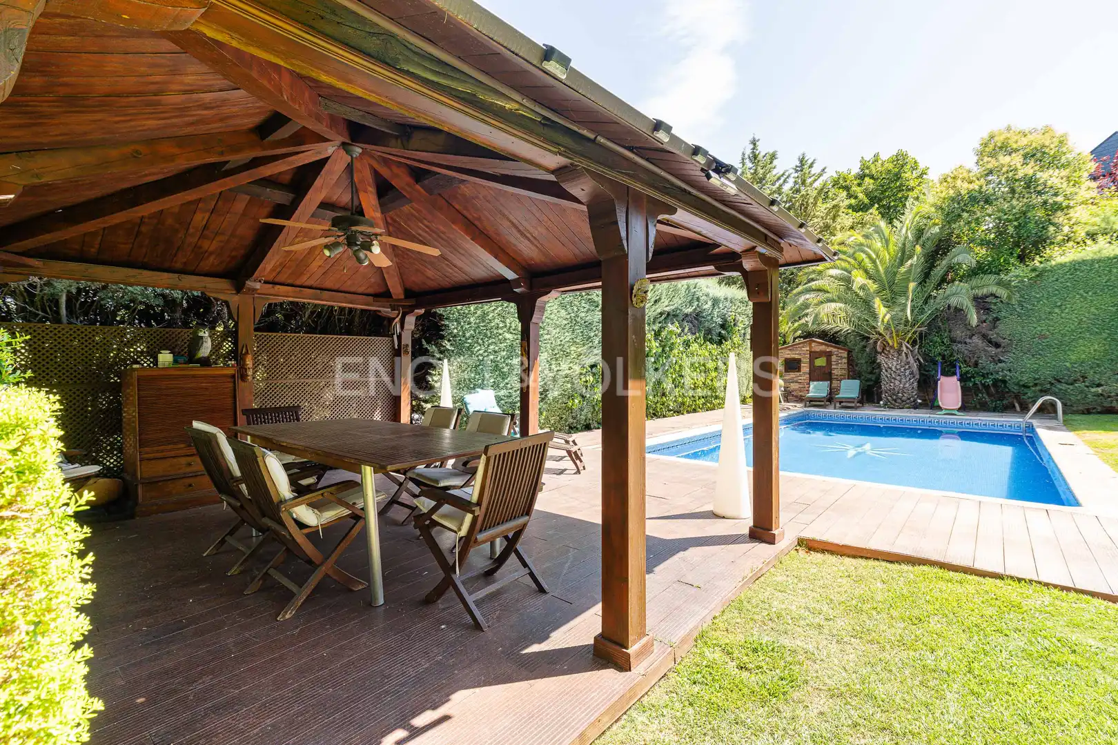 Jardí de Casa o xalet en venda en Majadahonda amb Aire condicionat, Calefacció i Jardí privat