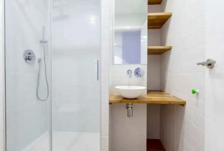 Badezimmer von Dachboden zur Miete in Alicante / Alacant mit Klimaanlage, Heizung und Möbliert