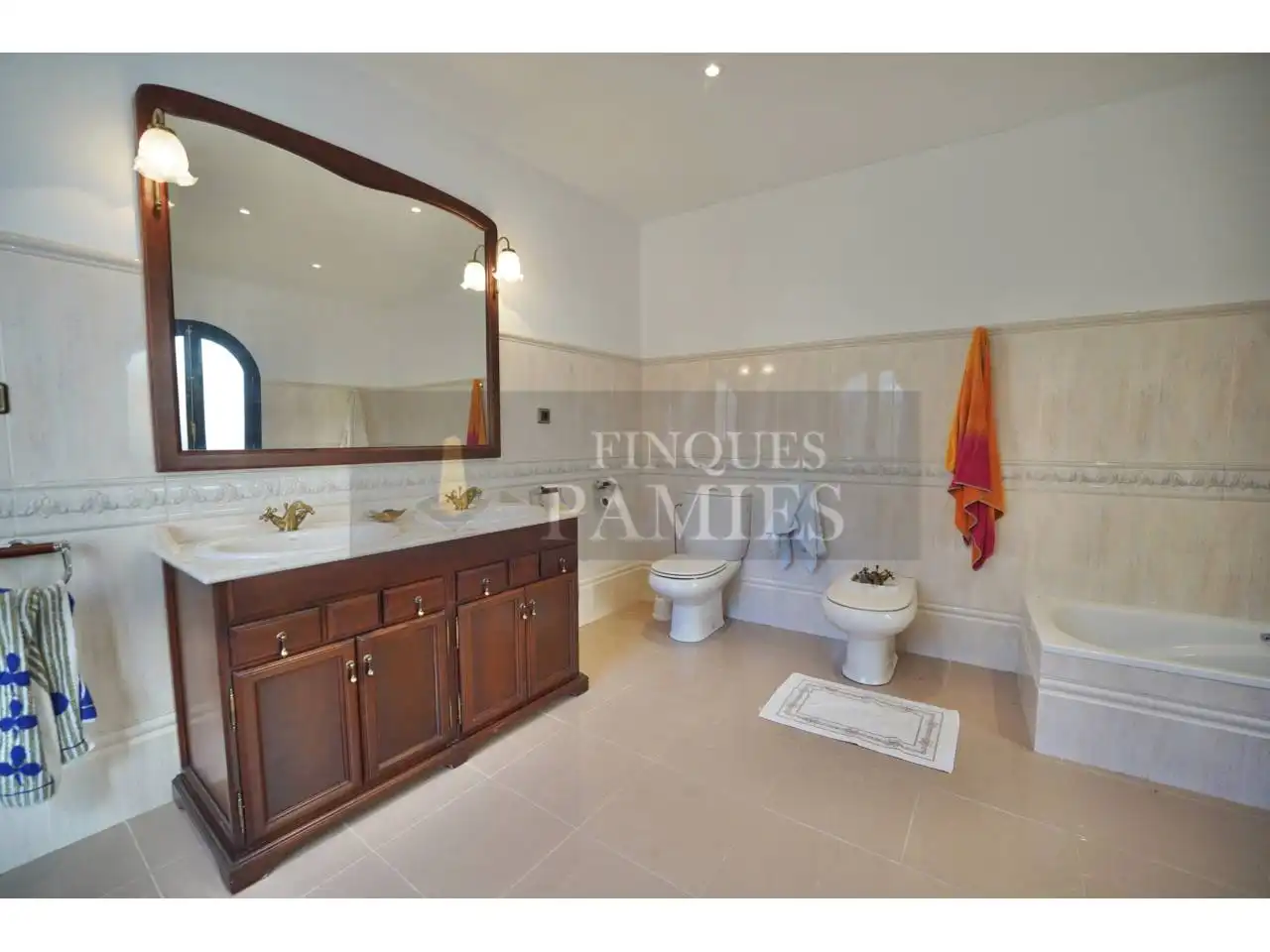 Bathroom of Houses for sale in Vilaplana  with Terrace
