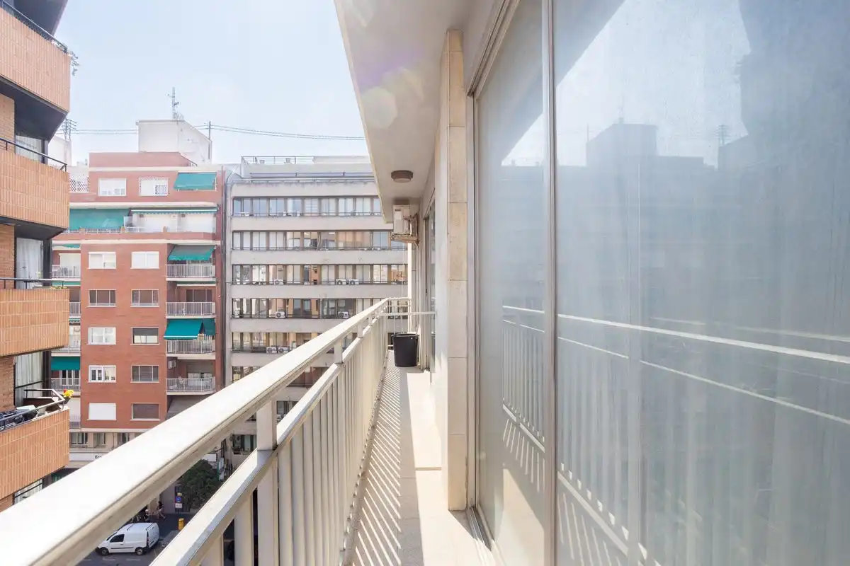 Piso con terraza en venta en Carrer de Sant Vicent Màrtir, imagen 32