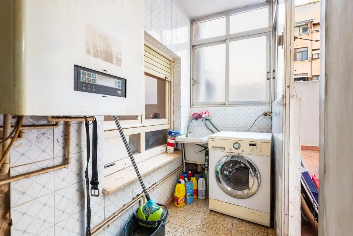 Cocina de Piso en venta en Castellón de la Plana / Castelló de la Plana con Calefacción, Terraza y Balcón