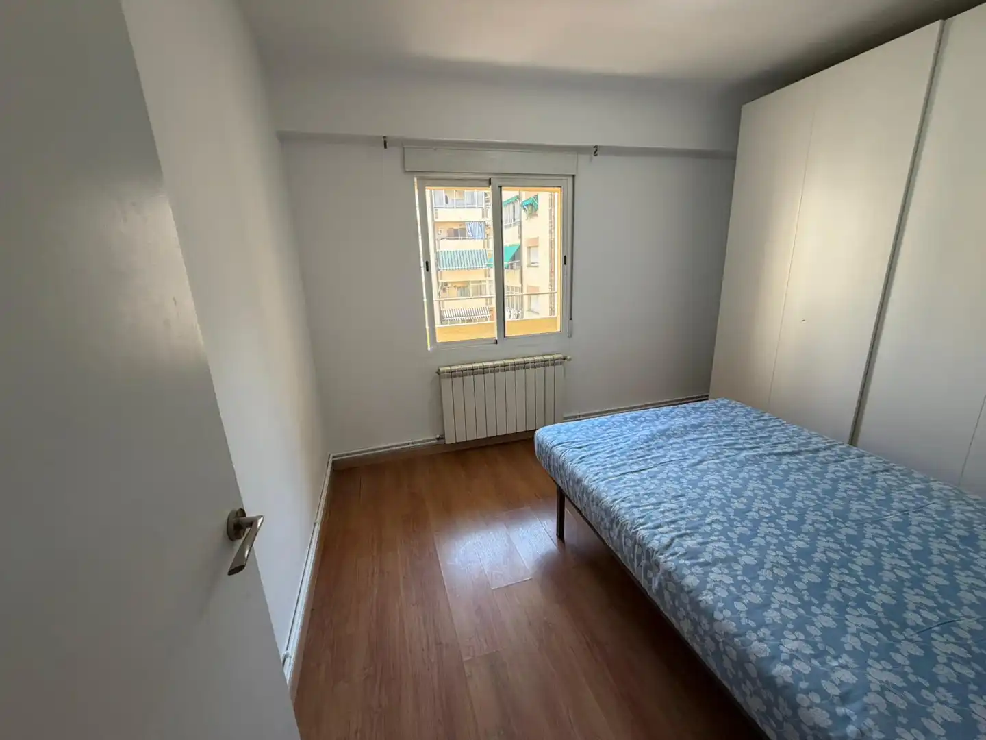 Habitación de Piso de alquiler en Lleida con Calefacción, Parquet y Amueblado