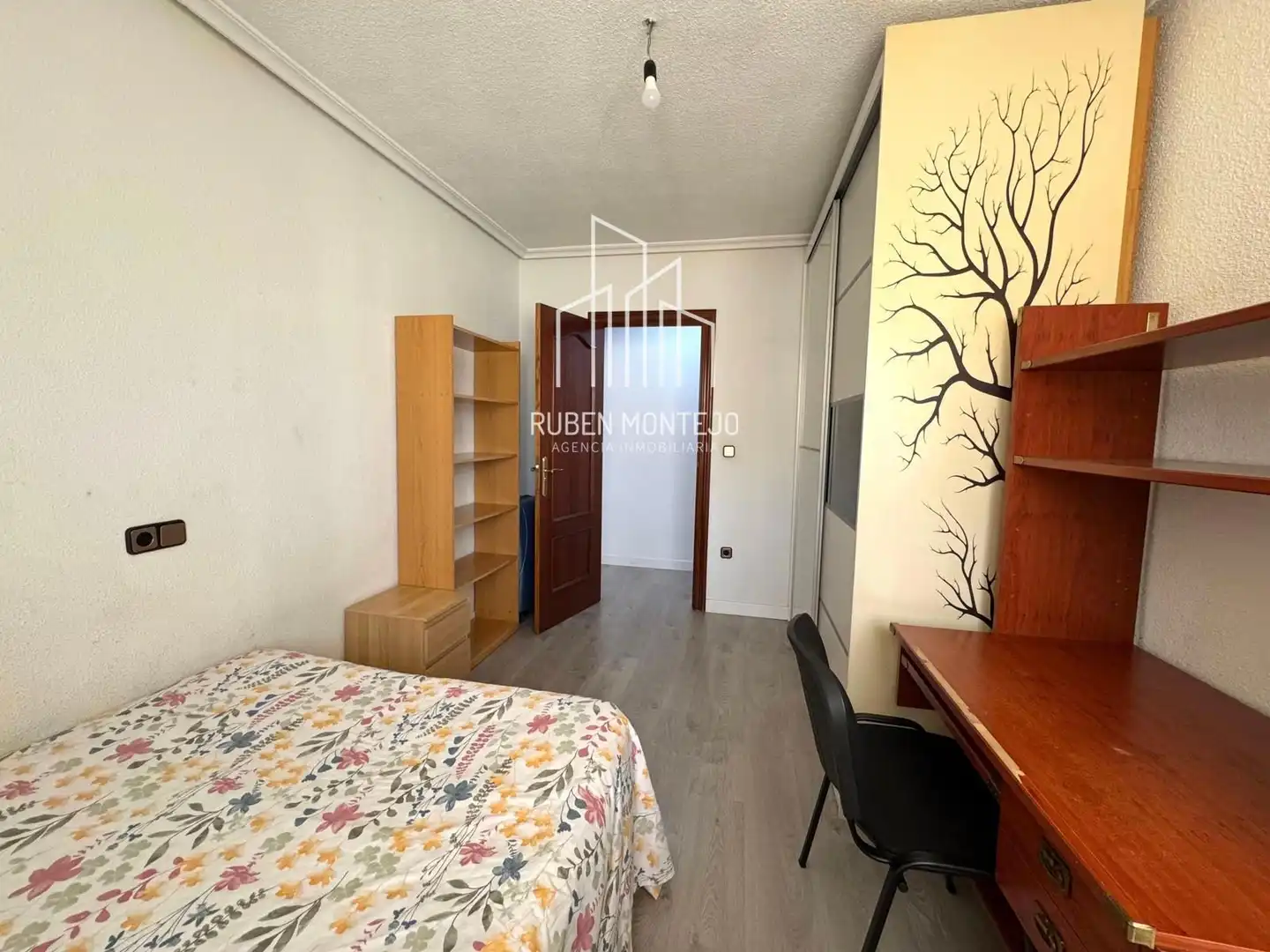 Schlafzimmer von Wohnung zur untervermieten in Salamanca mit Heizung, Terrasse und Möbliert