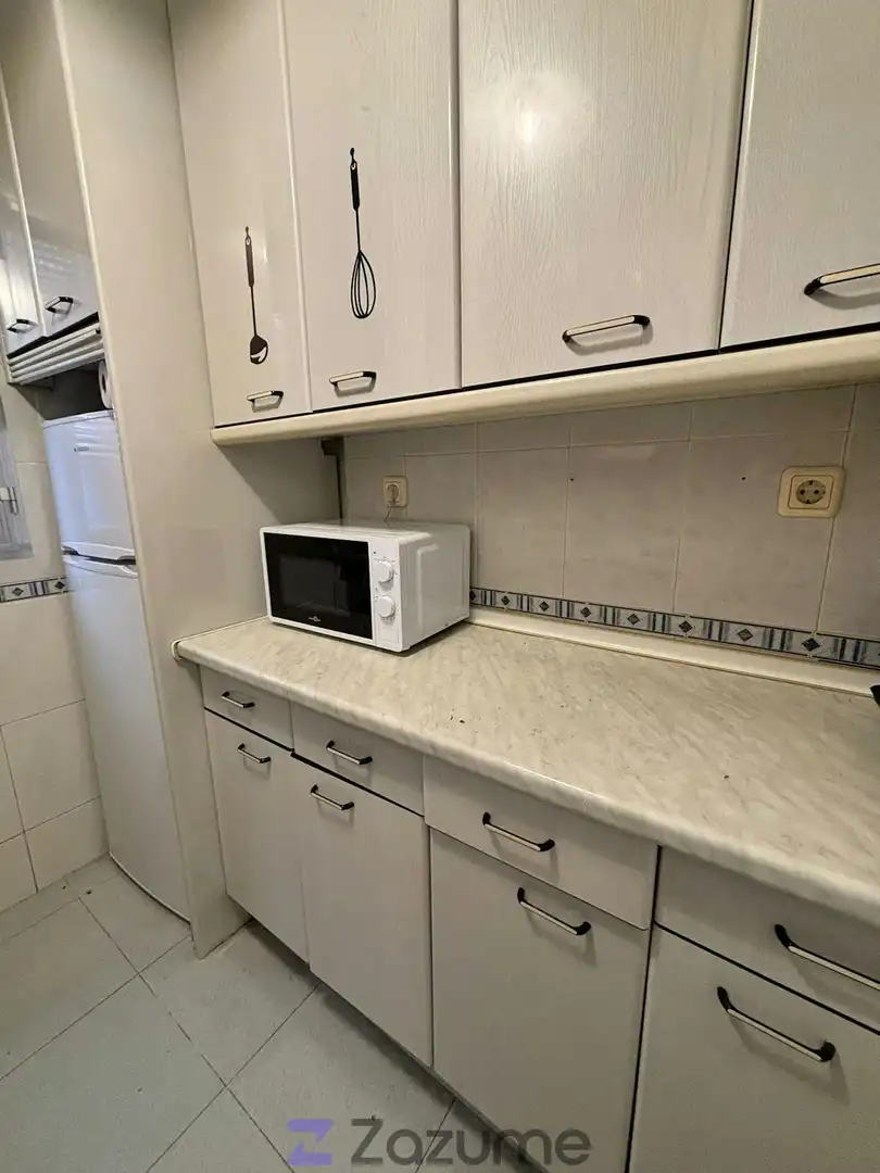 Cocina de Piso de alquiler en Madrid con Aire acondicionado, Calefacción y Amueblado