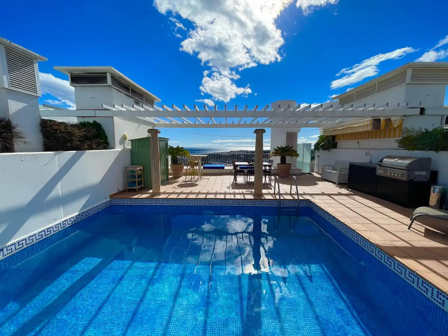 Piscina de Àtic de lloguer en Marbella amb Aire condicionat, Terrassa i Piscina
