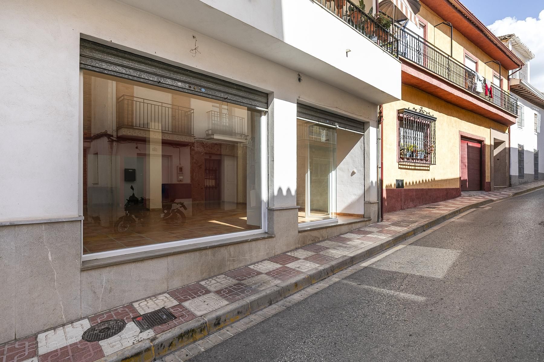 Exterior view of Premises for sale in Alfacar