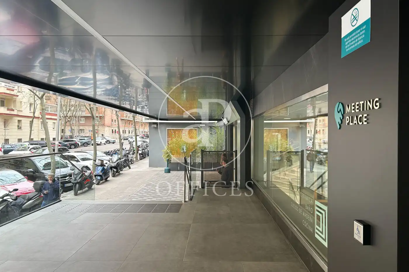 Office for rent in Madrid  with Air Conditioner