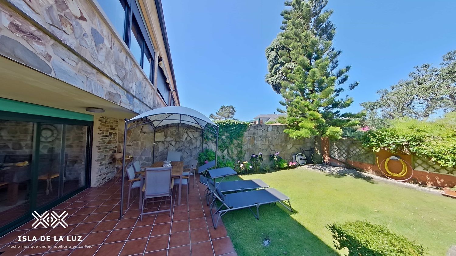 Terrace of House or chalet for sale in O Grove    with Heating, Private garden and Terrace