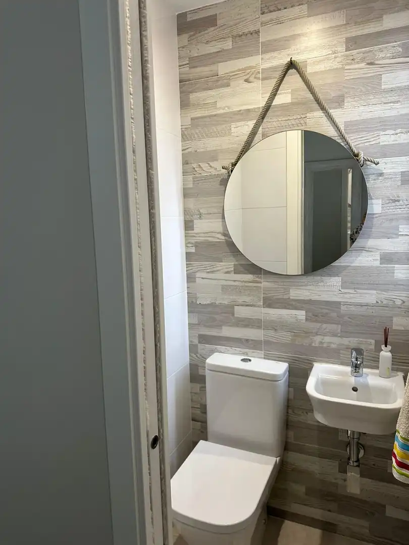 Baño de Piso en venta en Marbella con Aire acondicionado, Calefacción y Terraza