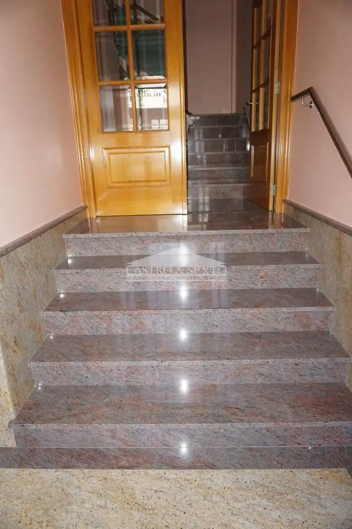Residential for sale in Melide, imagen 2