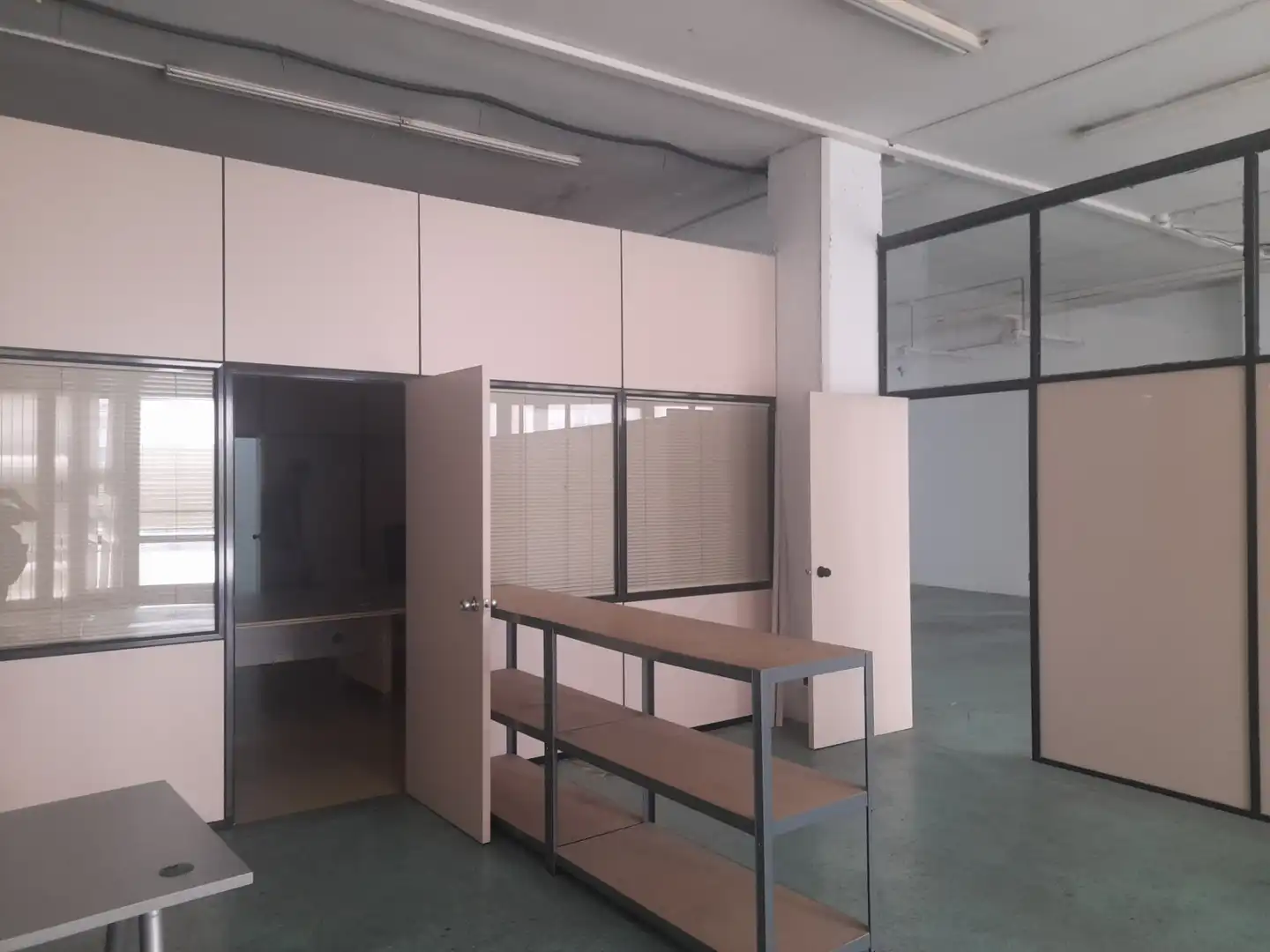 Oficina de lloguer en L'Hospitalet de Llobregat amb Aire condicionat i Calefacció