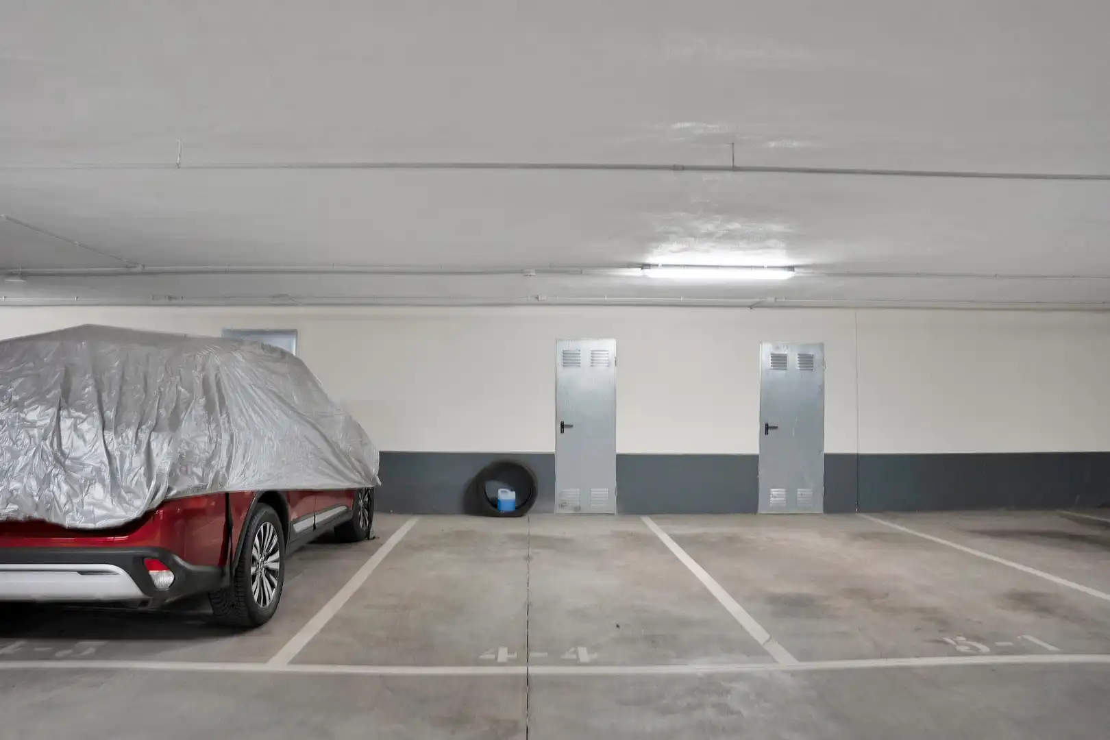 Parking de Apartamento de alquiler en Marbella con Calefacción, Jardín privado y Amueblado