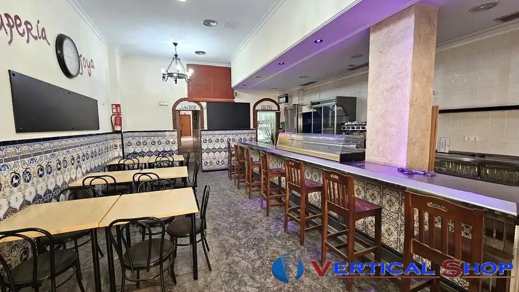Business premises for sale in Atleta Antonio Amoros, imagen 2
