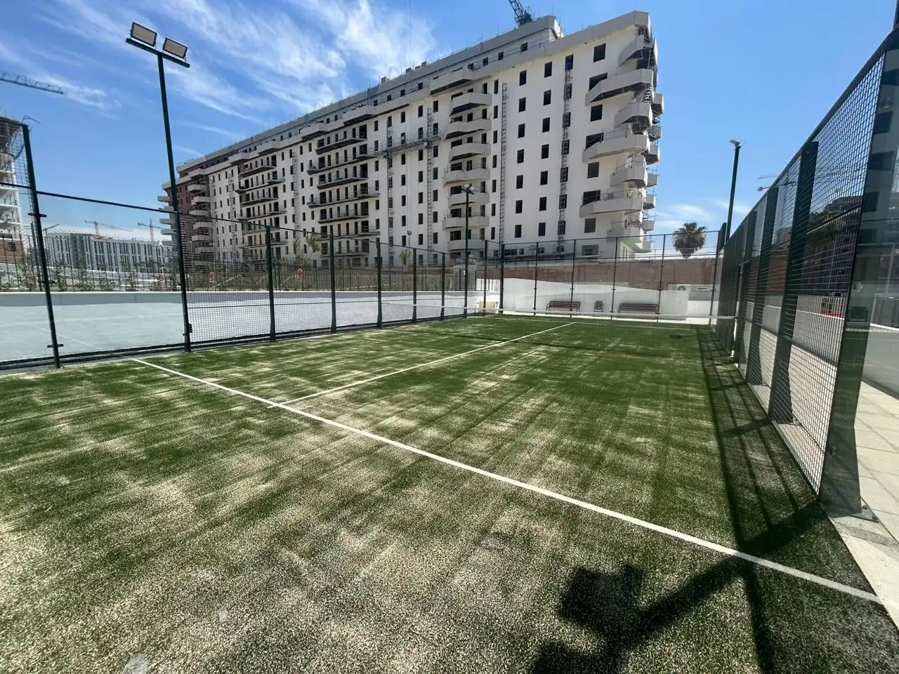 Terrassa de Pis de lloguer en Dos Hermanas amb Aire condicionat, Terrassa i Piscina comunitària