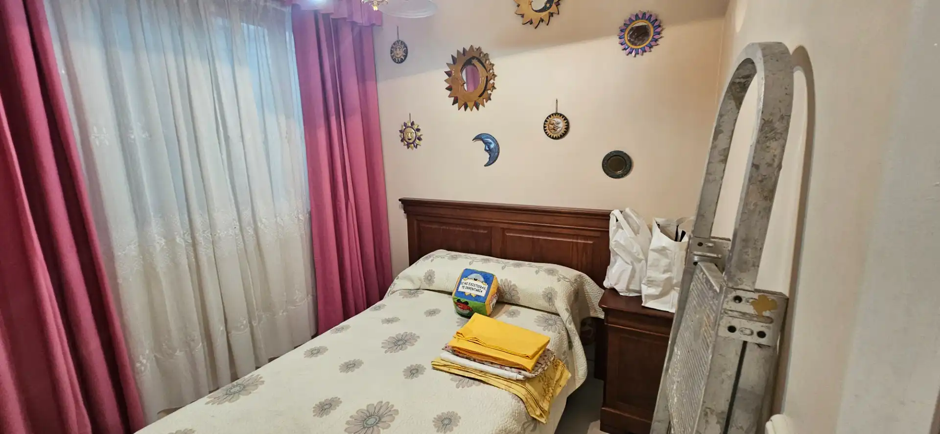 Bedroom of Flat for rent in Ferrol  with Furnished