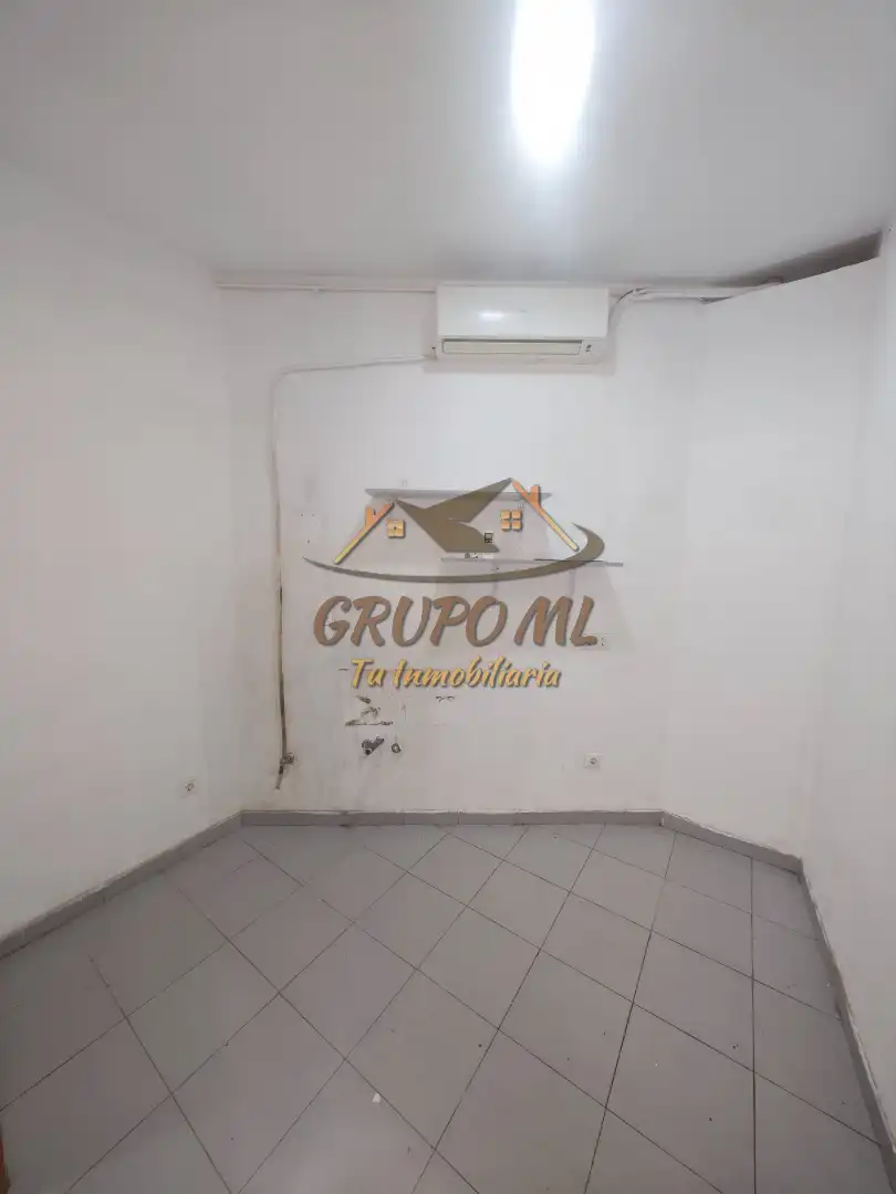 Locale commerciale in affitto a Calle Trinidad, imagen 6