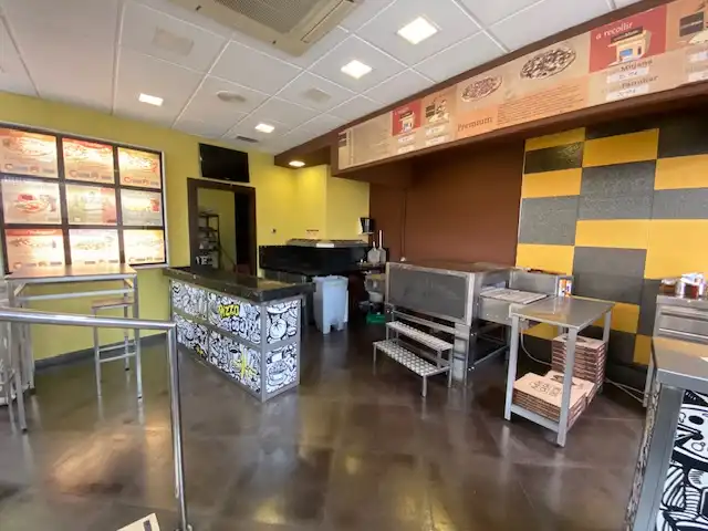 Local comercial en traspaso en Bases de Manresa - Carretera de Santpedor