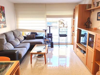 Living room of Duplex for sale in Terrassa  with Air Conditioner, Heating and Oven