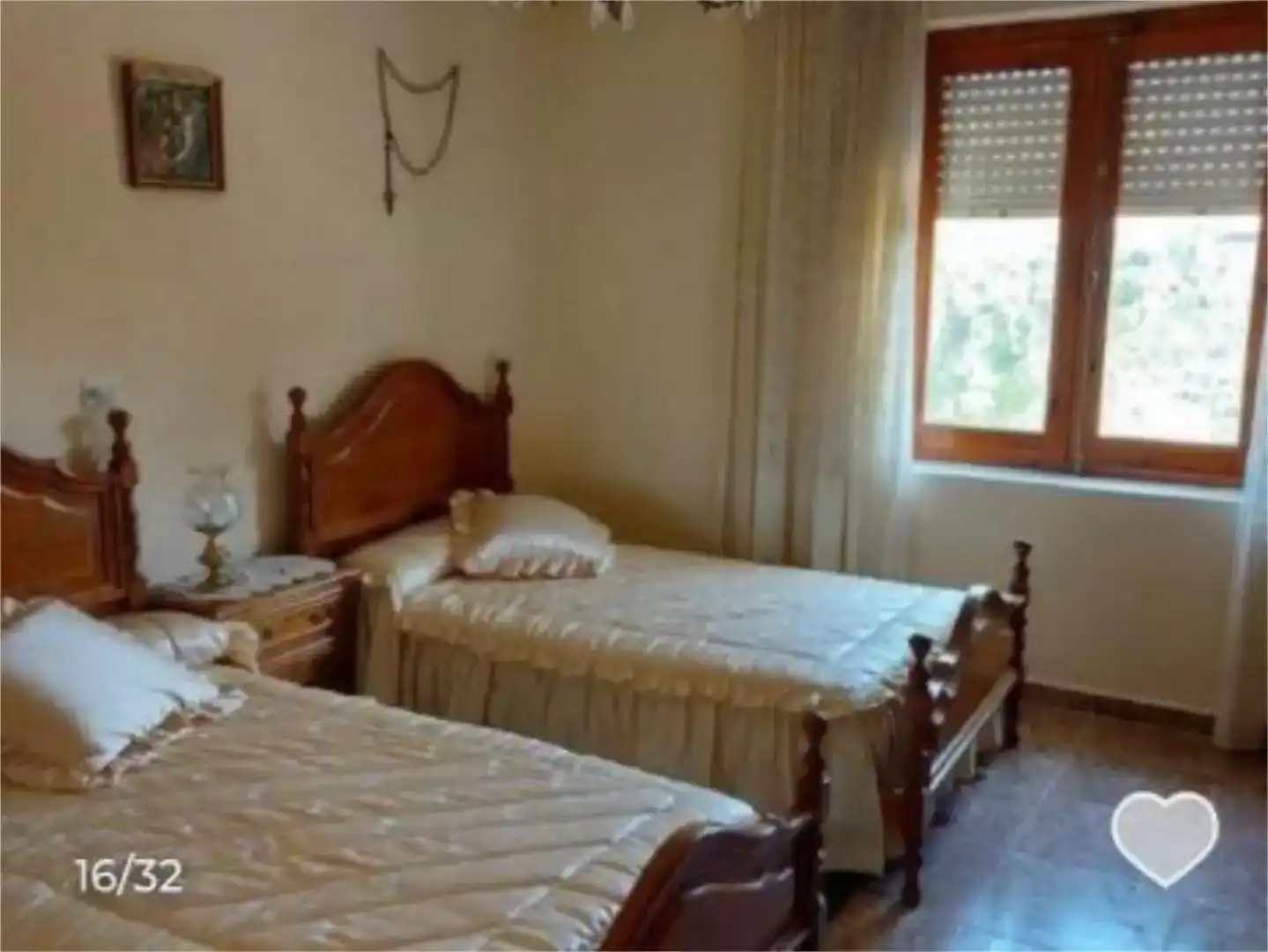 Dormitori de Casa o xalet en venda en Gordoncillo amb Jardí privat
