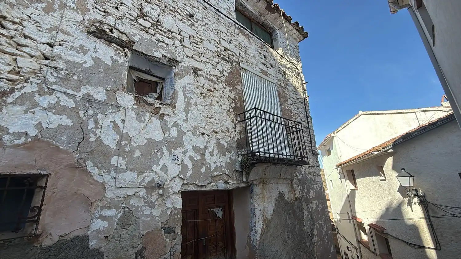 Exterior view of Houses for sale in Montán