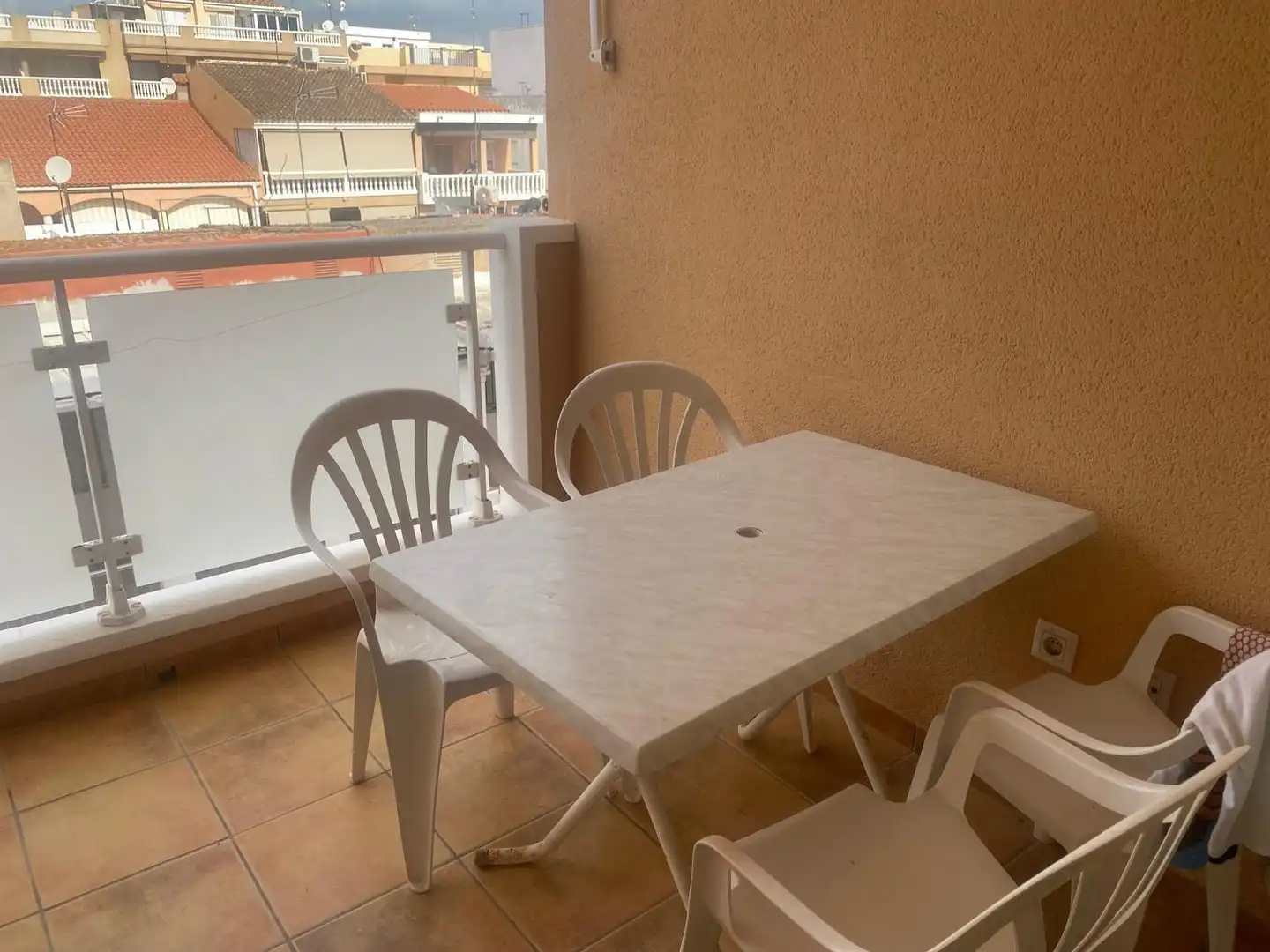 Terrasse von Wohnungen zur Miete in Chilches / Xilxes mit Klimaanlage, Heizung und Terrasse